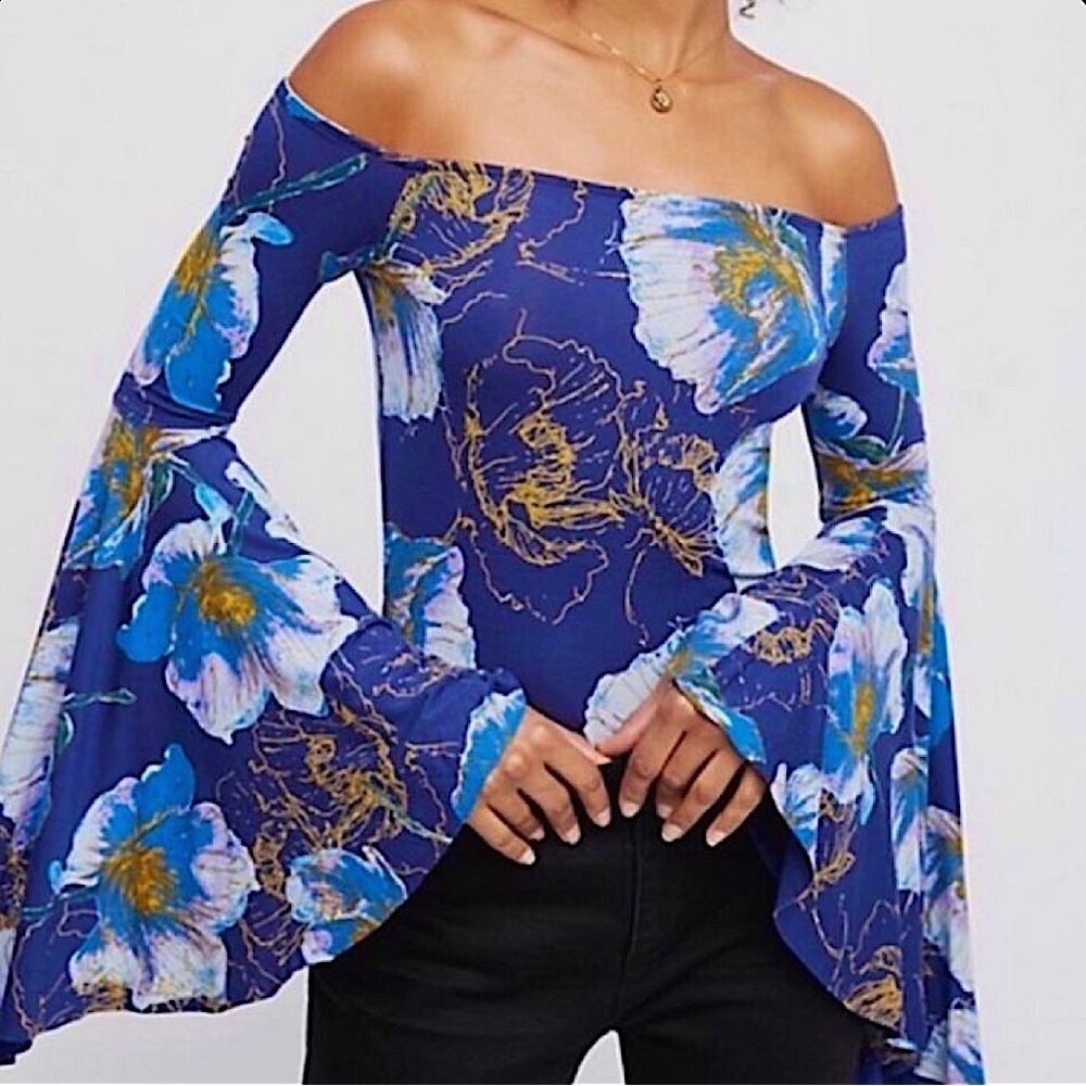Womens Navy Birds Of Paradise Bell
Sleeves Floral Print Top Size XS